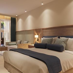 Junior Suite mit Schwimmbadblick